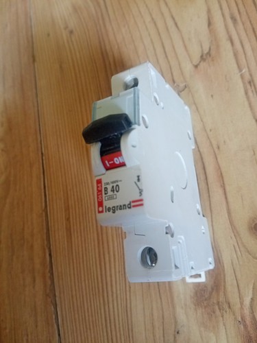 Legrand 06164 amp mcb - 40,